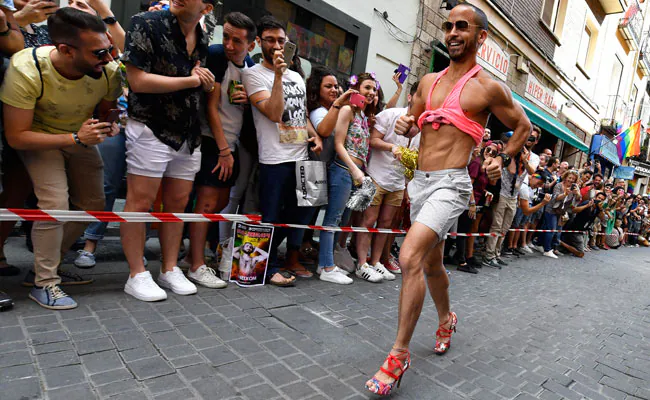 Spain Gay viral video 